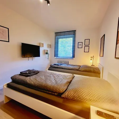 Appartamento Genter Base - Self Check-in, Smart-tv, Balkon